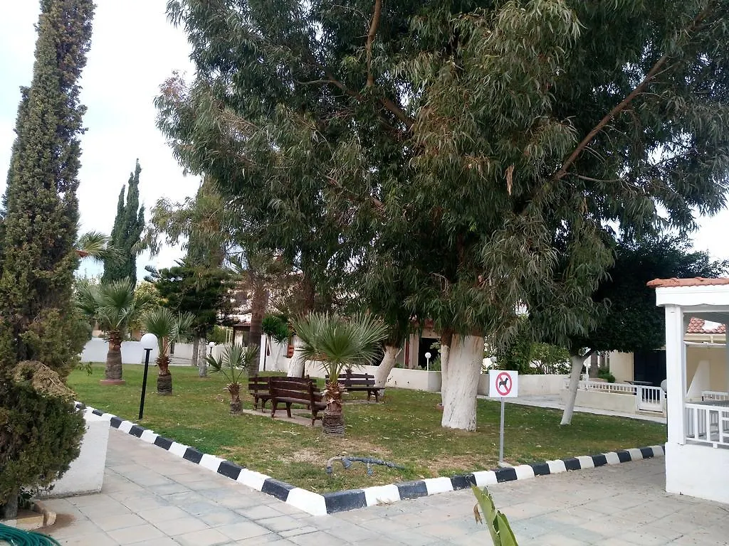 Miltos Beach House Larnaca 0*,  Cyprus