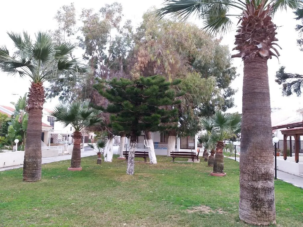 Miltos Beach House Larnaca Case de vacanță