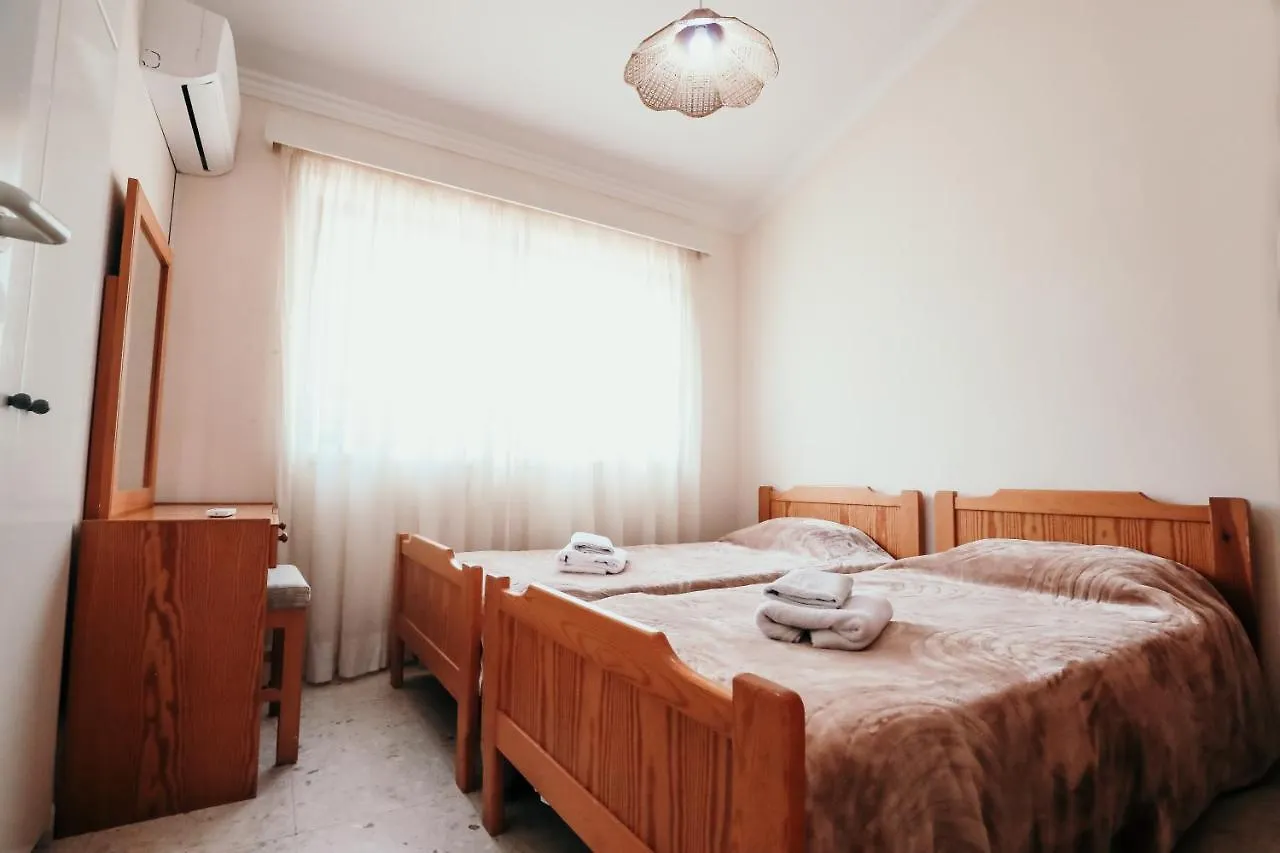 Vakantiehuis Miltos Beach House Larnaca Cyprus