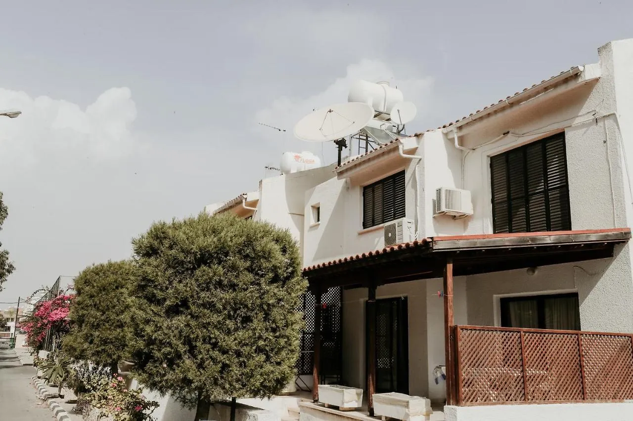 Miltos Beach House Larnaca