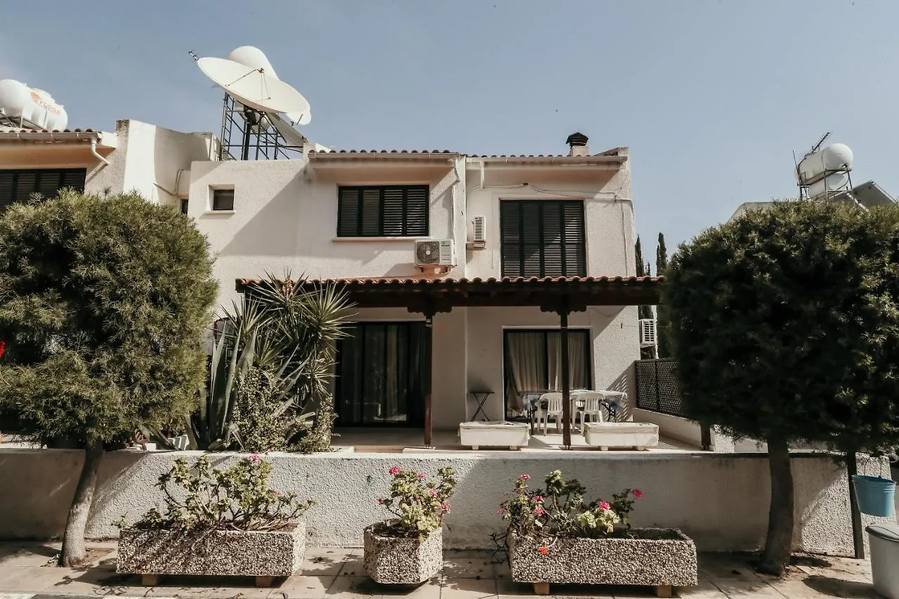 Miltos Beach House Larnaca Vakantiehuis